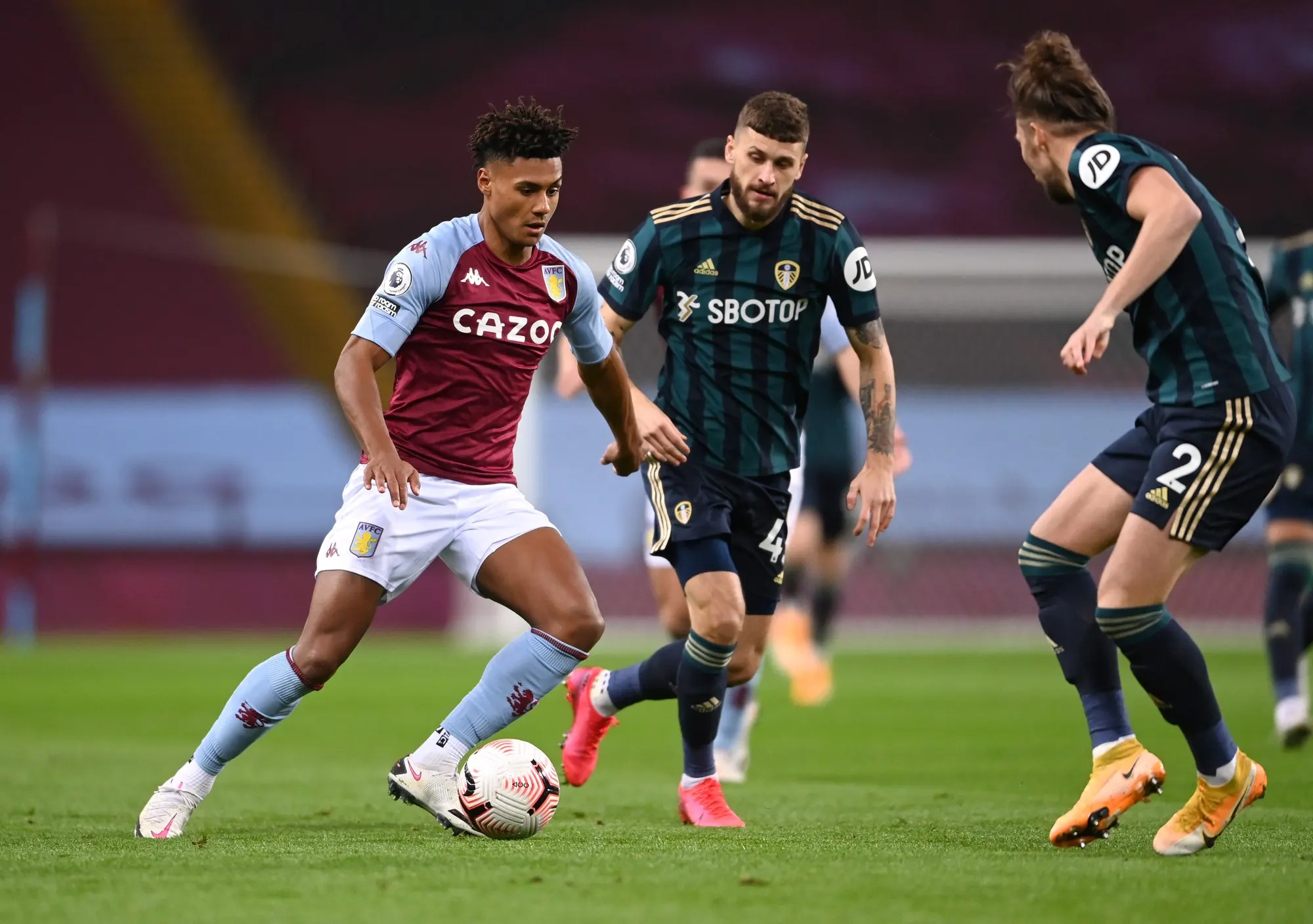 Dự đoán Aston Villa - Leeds United